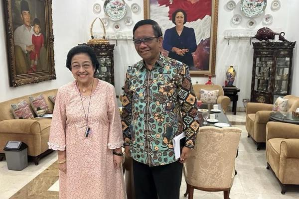 Mahfud MD Ucapkan Selamat Ulang Tahun ke-77 ke Megawati