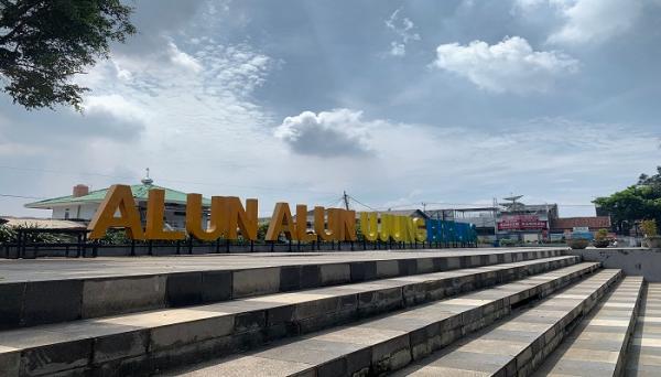Alun-alun Ujungberung, Destinasi Wisata Unggulan di Bandung Timur Suguhkan Hiburan Menarik