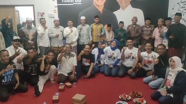 Tim Pemenangan dan 100 Kyai Cirebon Resmikan Posko Pemenangan Ganjar - Mahfud di Ponpes Buntet