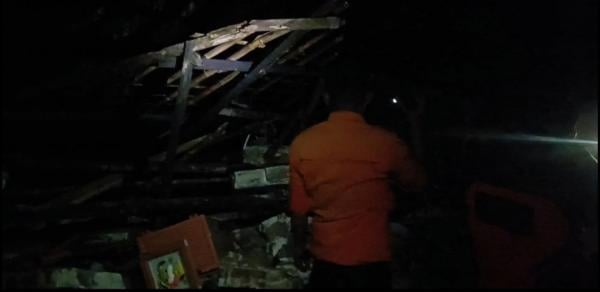 Akibat Hujan Deras, 4 Unit Rumah di Pandeglang Rusak Terdampak Longsor