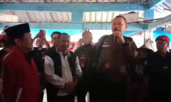 Dukung Ganjar-Mahfud, Cak Lontong Sapa Nelayan di TPI Bayah Lebak Banten