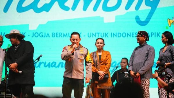 Ndarboy Genk dan Butet Kartaredjasa Ciptakan Lagu Polisi Jagoanku, Kapolri: Apresiasi Luar Biasa