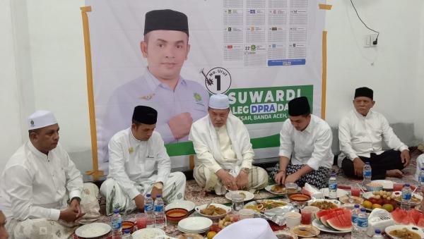 Suwardi Jamu Makan Malam Ulama Aceh Abu Syeikh H Hasanoel Bhasry HG
