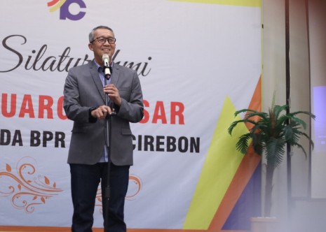 PJ Wali kota Ajak Pegawai BPR Bank Cirebon Tingkatkan Kepercayaan Nasabah