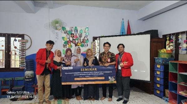 Tingkatkan Branding UMKM, Mahasiswa Untag Surabaya Turun di Masyarakat Mojokerto