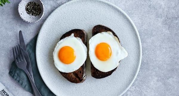 Kuning Bulat Sempurna Ini Trik Masak Telur Mata Sapi