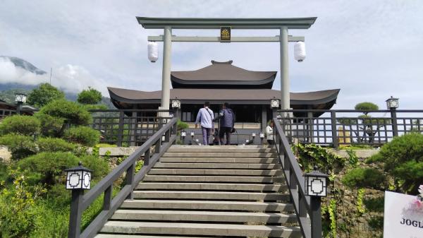 Joglo Arunika, Destinasi Kuliner Berkonsep Jepang dengan Pemandangan Gunung Ciremai