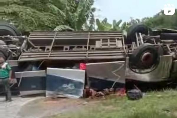 Kecelakaan Maut Bus Shantika Terjun di Tol Pemalang: 2 Orang Tewas, 21 Luka-luka