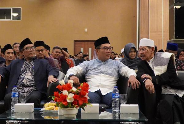 Pesantren hingga Tokoh Agama di Jabar Ikut Ridwan Kamil Dukung Prabowo-Gibran