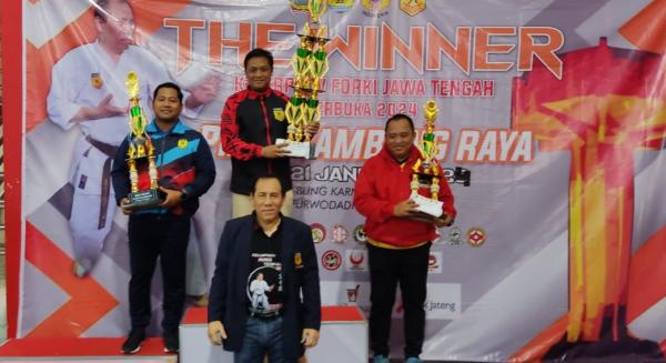 Mantap, Kontingen Grobogan Juara Umum Kejurprov Forki Jateng Piala Bambang Raya