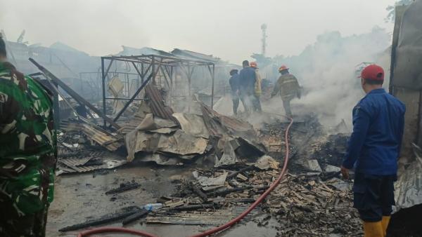 BREAKING NEWS! Kebakaran di Tempat Pengecatan Sidoarjo, Satu Karyawan Meninggal Dunia