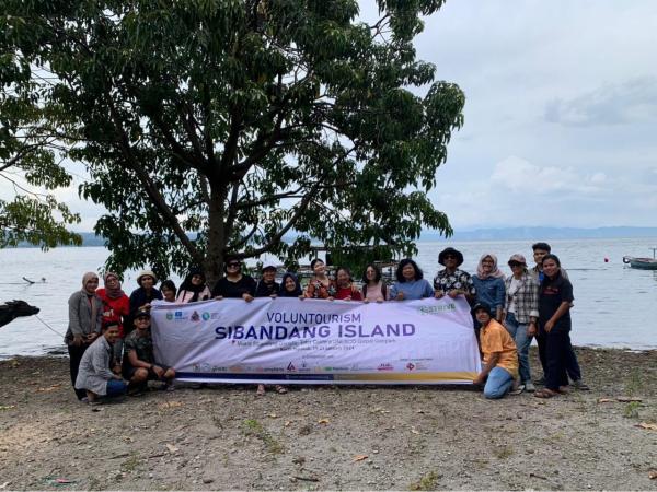 Membawa Harapan untuk Generasi Muda, Strive Voluntourism dan Transformasi Pulau Sibandang