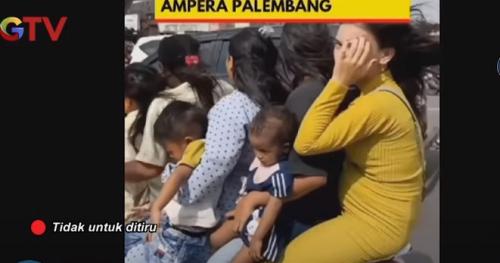 Emak-emak Nekat Naik Motor dengan Bonceng 7 Viral di Medsos, Bawa Anak-anak