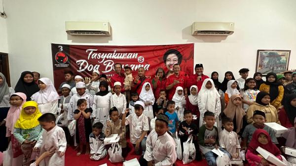 Ulang Tahun Megawati, PDI Perjuangan Surabaya Adakan Doa Bersama Ratusan Anak Yatim Piatu