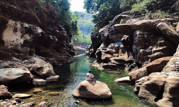 5 Tempat Wisata di Tasikmalaya dengan Pemandangan Alam Terbaik, Cocok Buat Healing