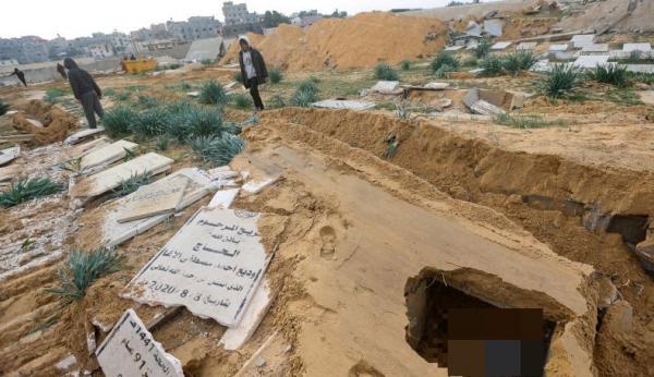 Kebiadaban dan Brutalnya Israel, Hancurkan 16 Makam di Gaza lalu Curi Jenazah