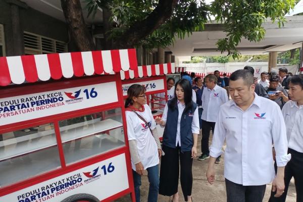 Bantuan Gerobak UMKM Partai Perindo Mendapat Dukungan dan Apresiasi dari Penjual Bakso