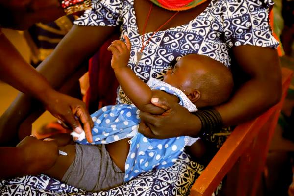 Kamerun Memulai Vaksinasi Malaria Rutin Dalam Tonggak Sejarah Global