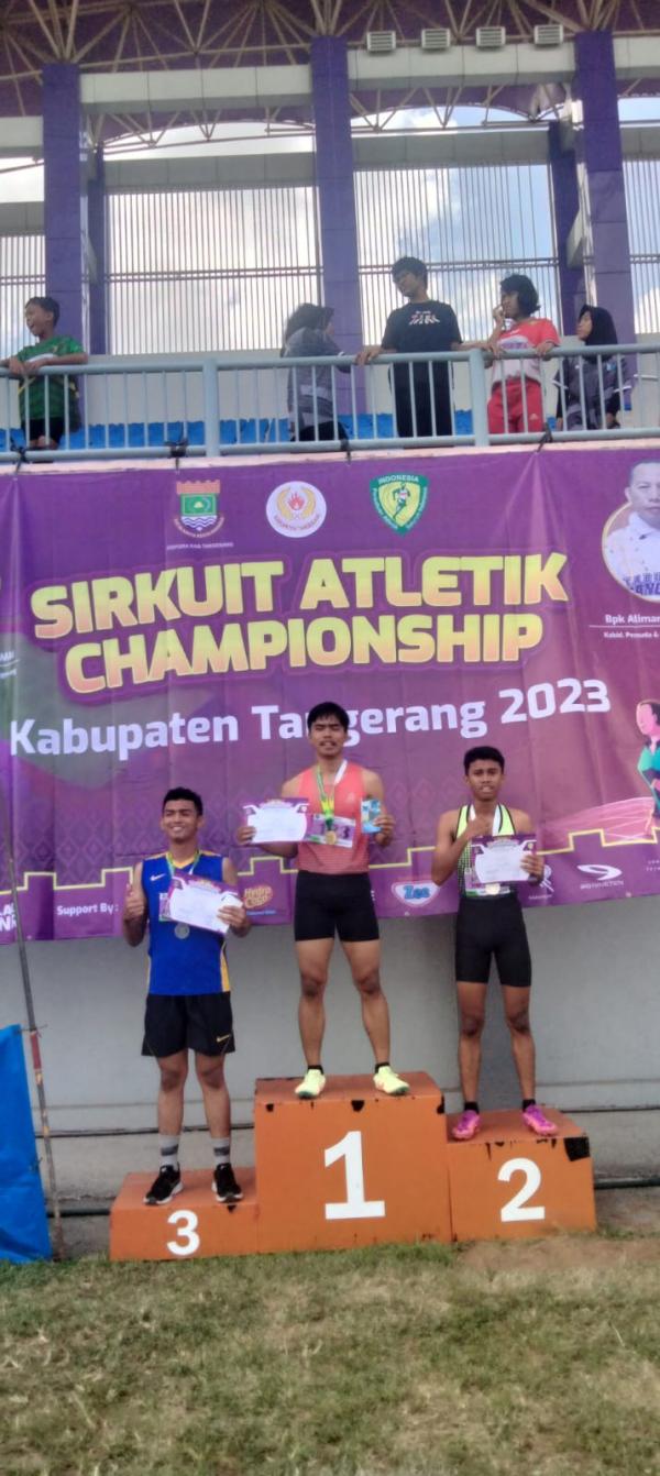 Ngintip Prestasi Siswa SMAN 5 Karawang, Penuhi Lemari dengan Medali Olahraga Atletik