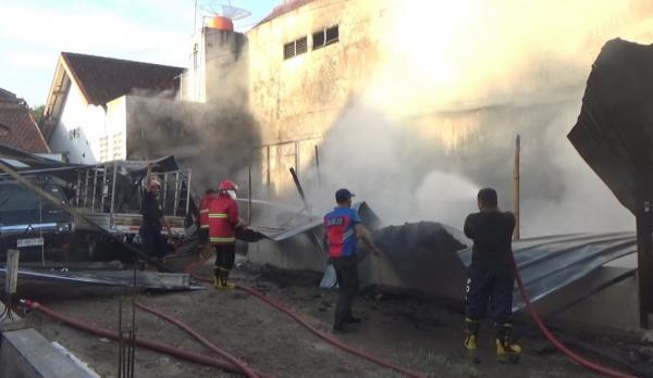 Daftar Korban Akibat Kebakaran Gudang Toko Bib Bib dan Warung di Ponorogo
