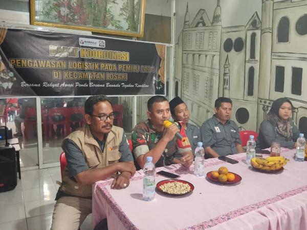 Gandeng Aparat Keamanan, Panwascam Losari Jamin Seluruh Rute Distribusi Logistik Pemilu 2024 Aman