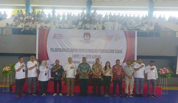 KPPS Kota Kupang Dilantik, Akan Jalankan Tugas pada 1.205 TPS