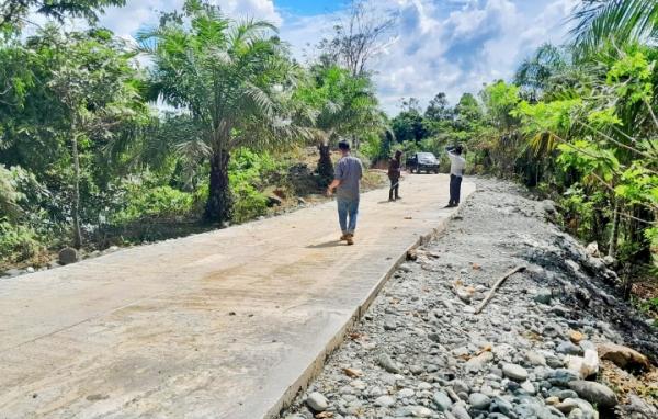 PUPR Bersama TNI Rampungkan Jalan Penghubung di Pelosok Aceh Barat