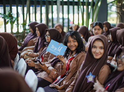 Gandeng Biofarma Group, Erick Thohir Dorong Generasi Muda Pahami Literasi Digital