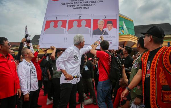 Puluhan Ribu Warga Hadiri Kampanye Terbuka Ganjar-Mahfud di Sumatera Utara