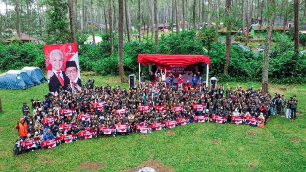 Satukan Ikrar dan Kekuatan, 800 Relawan Ganjar-Mahfud Gelar Jambore Pemuda Jabar di Lembang