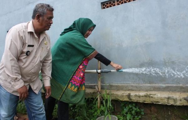 Anggota DPR RI Fraksi PPP Elly Rachmat Yasin Resmikan Sarana Air Bersih di Bogor Barat