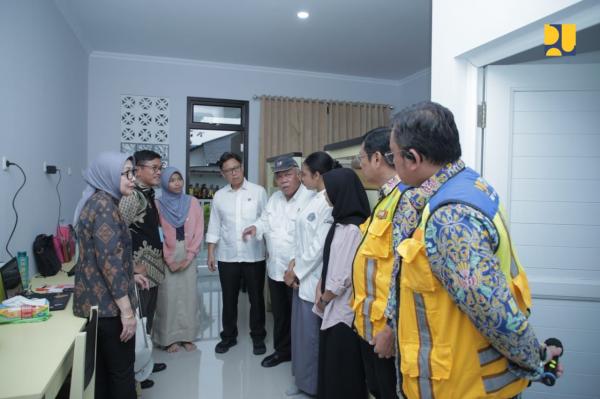 Menteri Basuki dan Menkes Resmikan Rusun Asrama Poltekkes Kemenkes Yogyakarta
