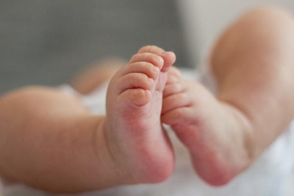 Bayi Cantik dengan 24 Jari Lahir di Sampang