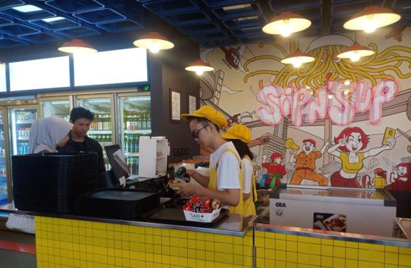 Sip N’ Sup Suguhkan Sensasi Self-Service Noodle Bar Unik ala Korea di Dago Bandung