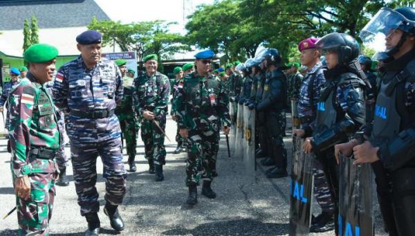 Danrem 161 Wira Sakti pimpin Apel Gelar Pengamanan Pemilu Tahun 2024 di Kupang