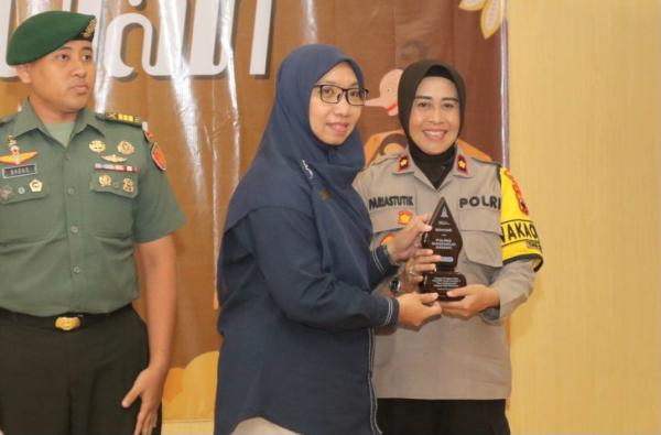 Masuk Peringkat ke-3, Polres Sukoharjo Raih 2 Penghargaan dari KPPN Surakarta