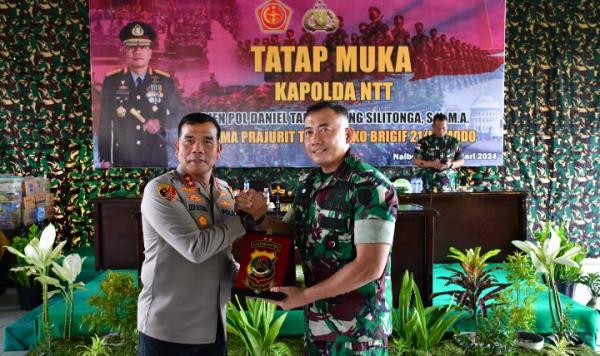 Kapolda NTT Kunjungi Mako Brigif 21/Komodo, Momentum Sinergi dan Kehangatan Bersama Prajurit TNI