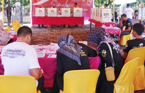 KIP Aceh Barat Gelar Simulasi Tahapan Pencoblosan Pemilu 2024