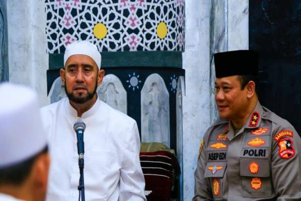 Kaops NCS Polri Sowan ke Habib Syech, Serukan Jaga Pemilu 2024 Aman, Lancar dan Damai