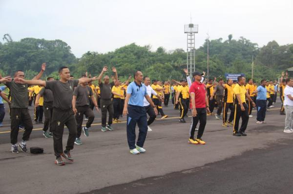 Sinergitas TNI-Polri Amankan Pemilu Damai, Kodim Tasikmalaya Ikuti Olahraga Bersama Forkopimda