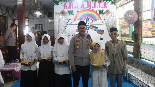 Jumat Berbagi Polres Tasikmalaya Kota di  Yayasan Artanita, Anak-Anak Yatim Doakan Pemilu Damai