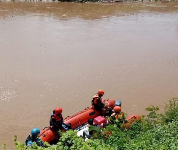 Cari Rongsokan, Wanita 32 Tahun Tenggelam di Kali Bekasi