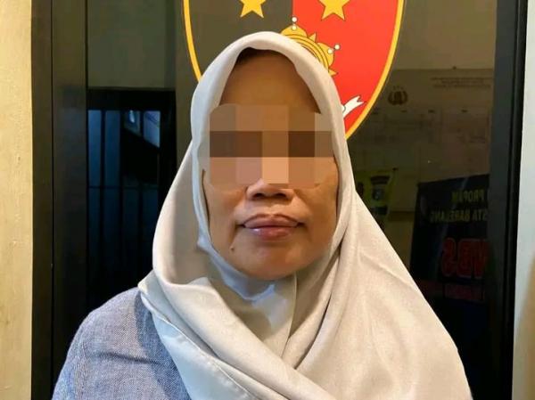 Jadi Penyalur PMI Ilegal, Ibu Rumah Tangga di Batam Diringkus Polisi