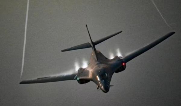 Pesawat Pengebom B-1 Amerika Serikat Bombardir Markas IRGC Iran di Suriah dan Irak, Ratusan Tewas