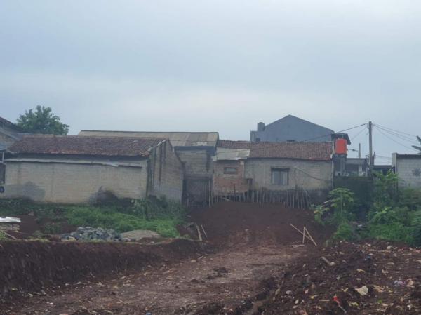 Berkah Galian Proyek: Rumah Nenek Lasiyem di Ciputat Dibeli Pengembang