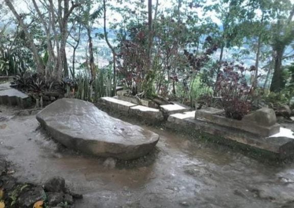 Menguak Cerita Batu Kasur Konon Jadi Tempat Peristirahatan Senopati Pasukan Pajajaran