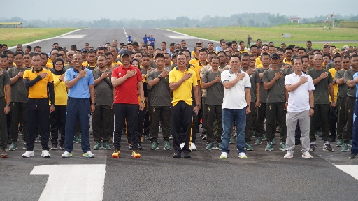 Kapolres Tasikmalaya Kota Ikuti Olahraga Sinergitas TNI-Polri dan Forkopimda di Lanud Wiriadinata