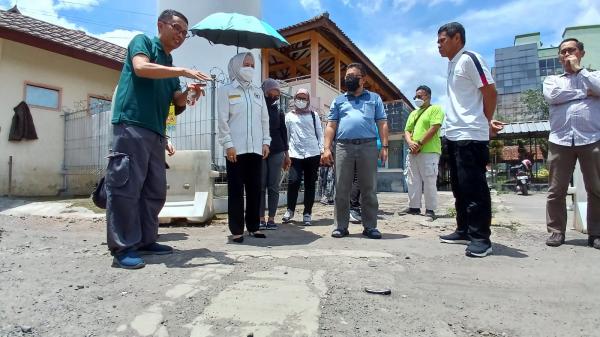 Anggota Komisi IX DPR RI Nurhayati Dorong Pemkot dan Kemenkes Perbaiki Drainase RSUD dr. Soekardjo
