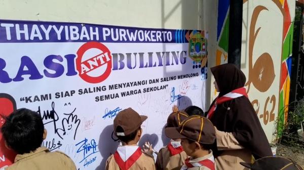 Inilah Aksi SD QITA yang Deklarasikan Anti Bullying
