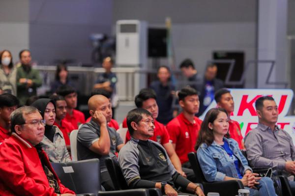 Diajak ke Bursa Efek Indonesia, Seluruh Pemain Timnas U-20 Dapat Dua Lot Saham BRI